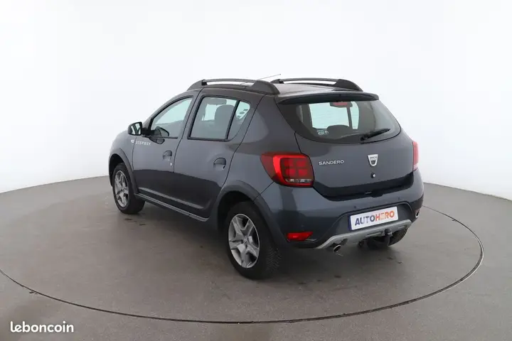 Dacia Sandero 2018 photo 2