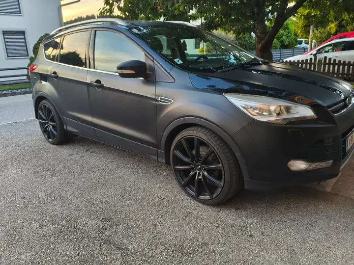 Ford Kuga 2013 photo 3