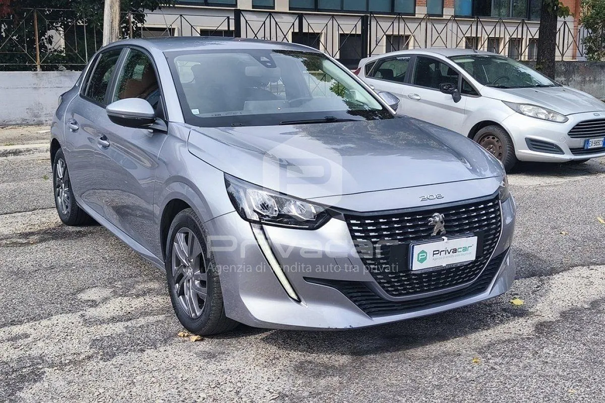 Peugeot 208 2021 photo 3