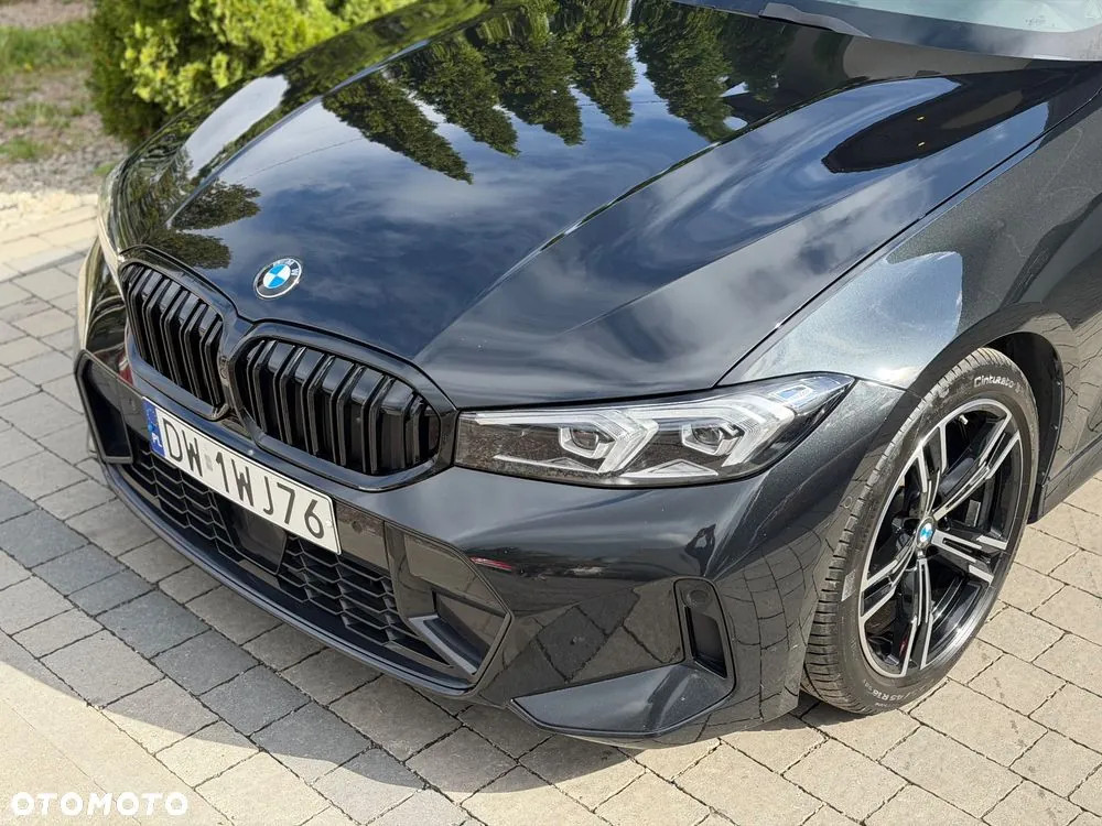 BMW Seria 3 2023 photo 3