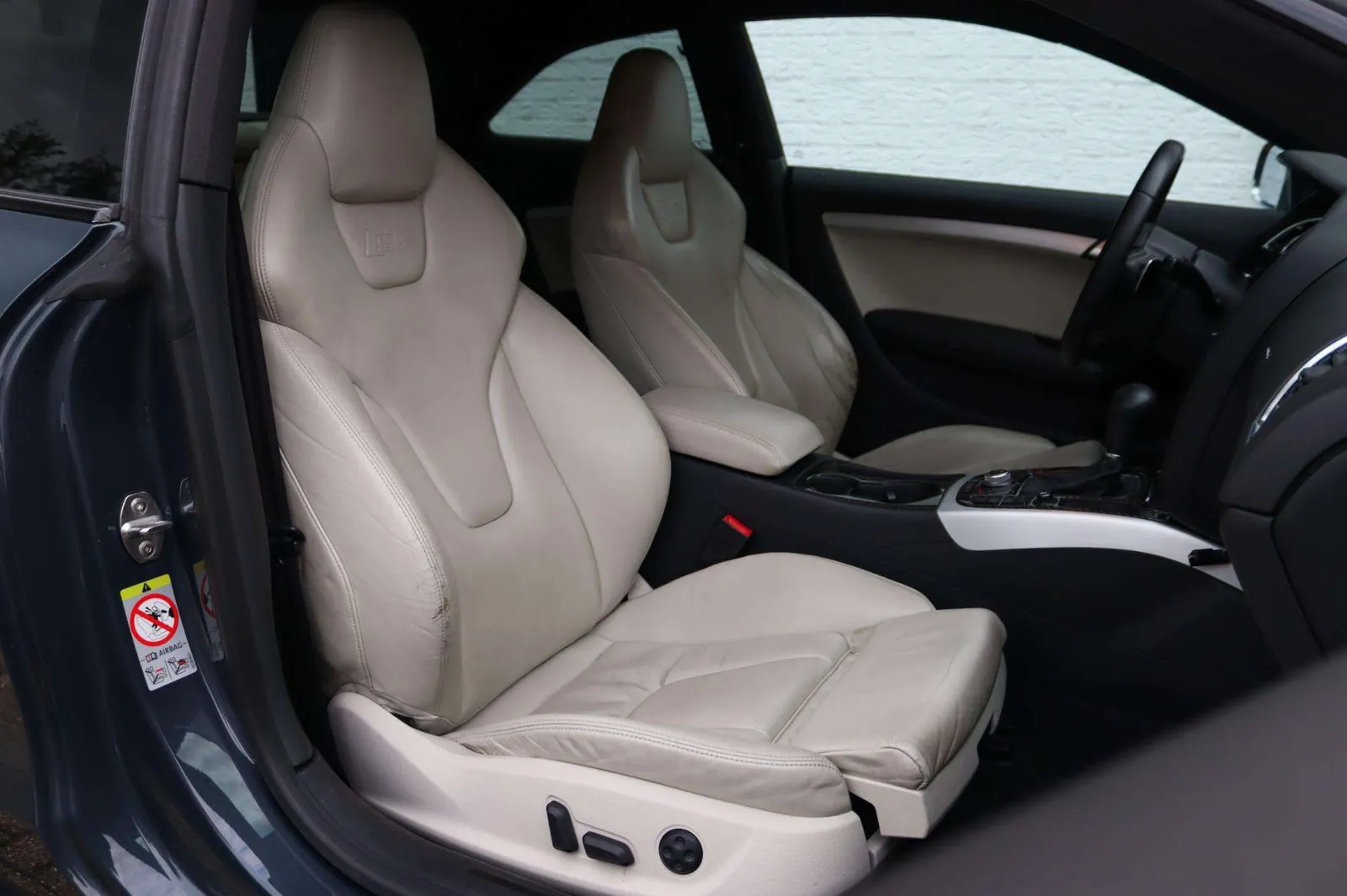 Audi S5 Coupé 2010 photo 2