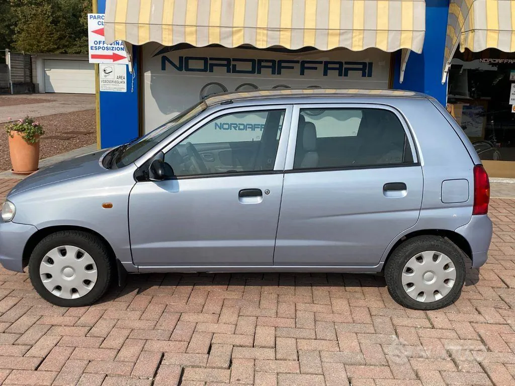 Suzuki Alto 2003 photo 2