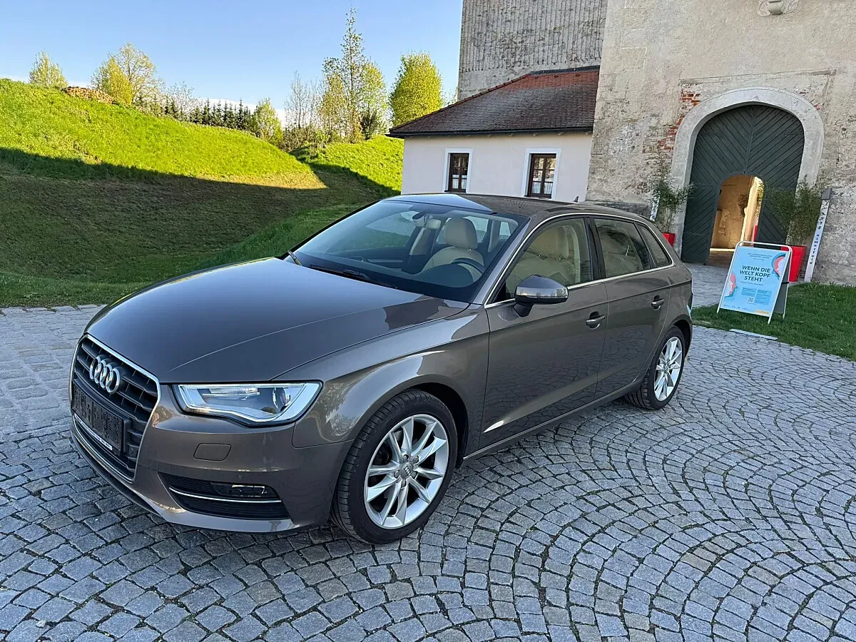 Audi A3 2015 photo 3