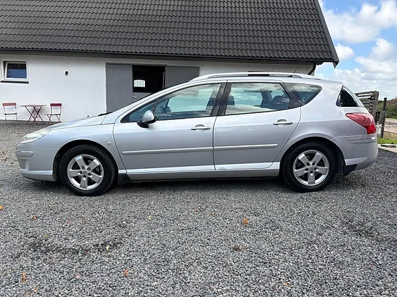 Peugeot 407 2011 photo 2