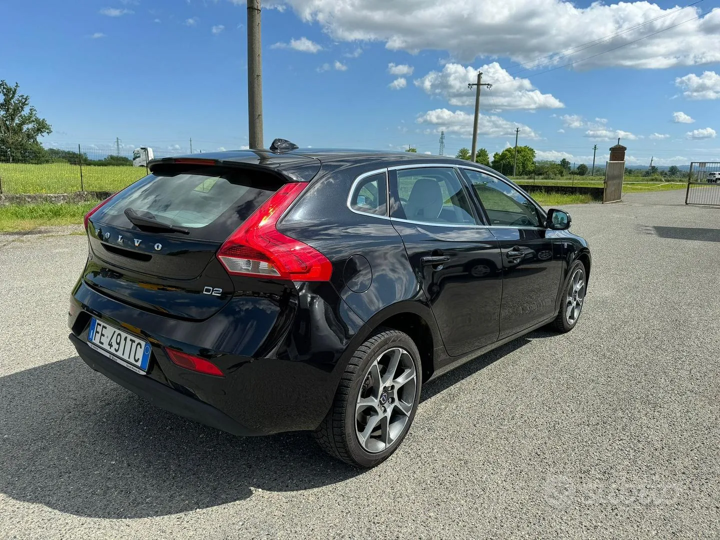 Volvo V40 2016 photo 5