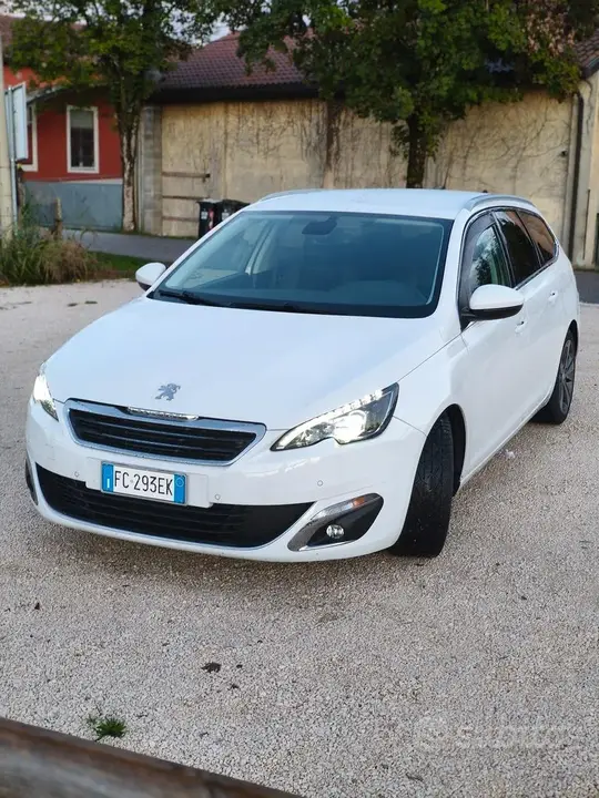 Peugeot 308 2016 photo 3