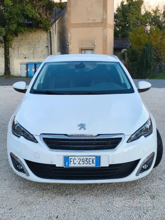 Peugeot 308 2016 photo 2