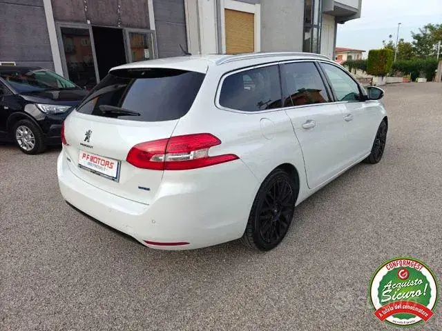 Peugeot 308 2016 photo 5