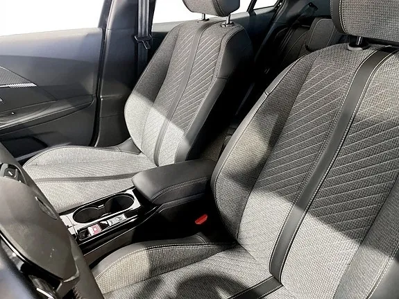 Peugeot 2008 2025 photo 5
