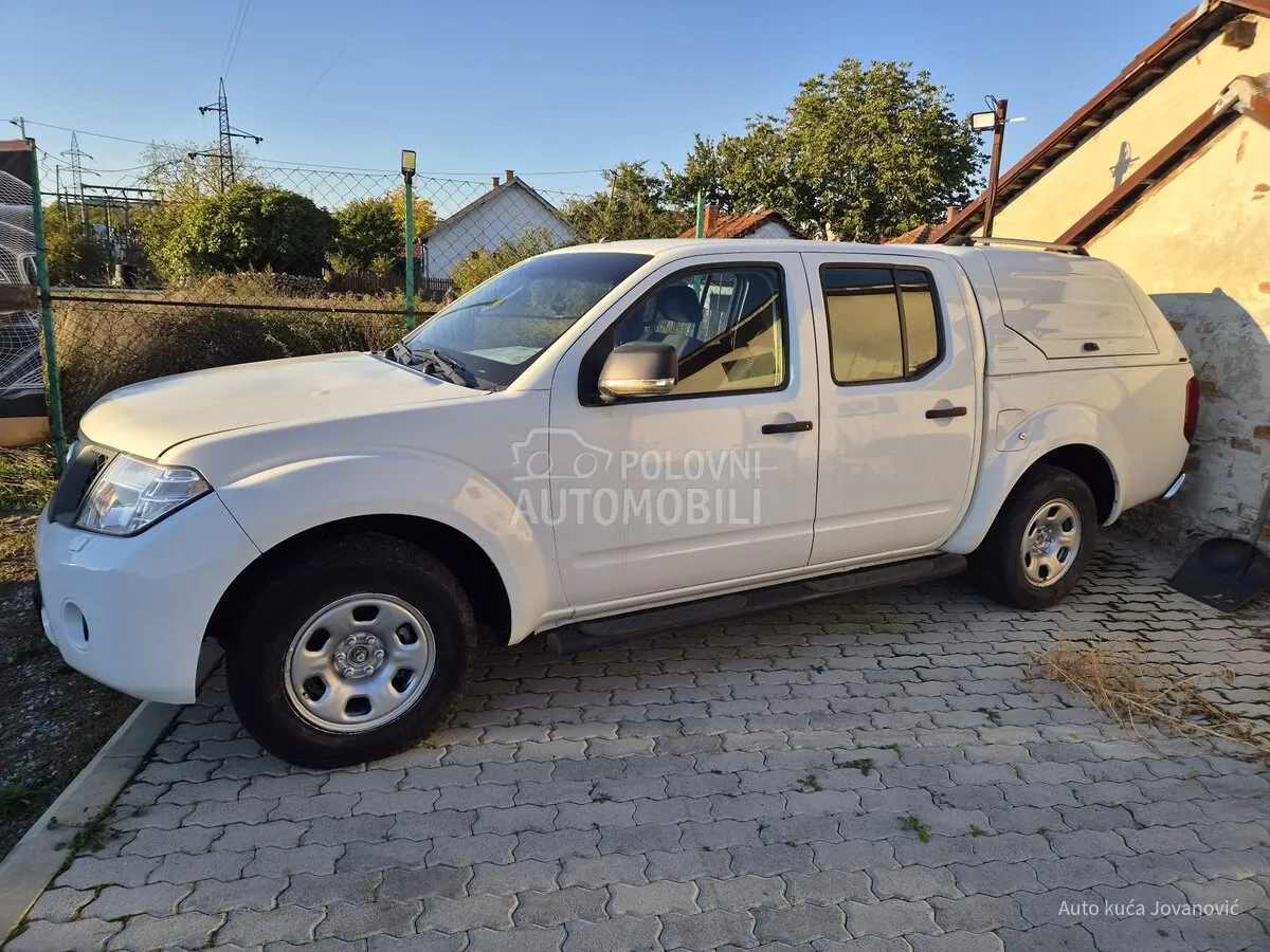 Nissan Navara 2012 photo 5