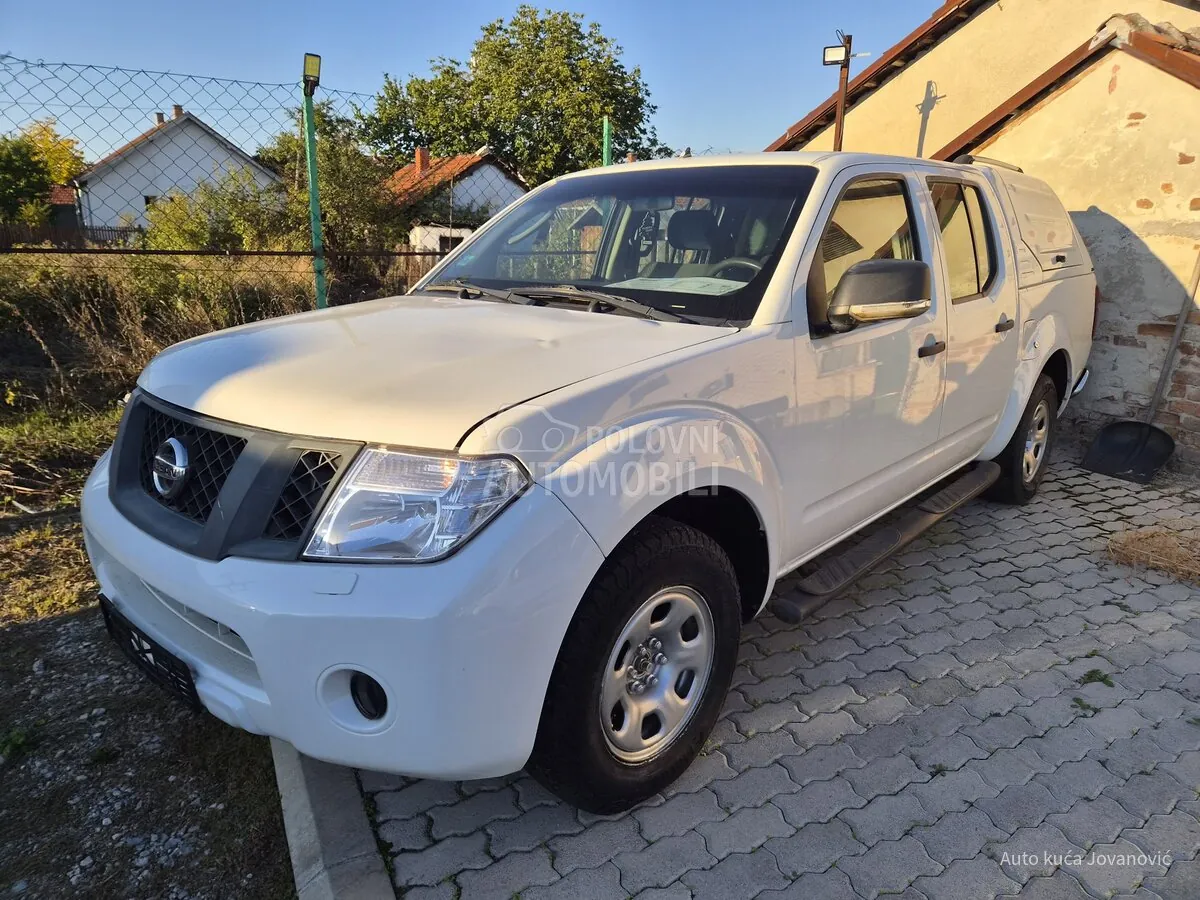 Nissan Navara 2012 photo 2