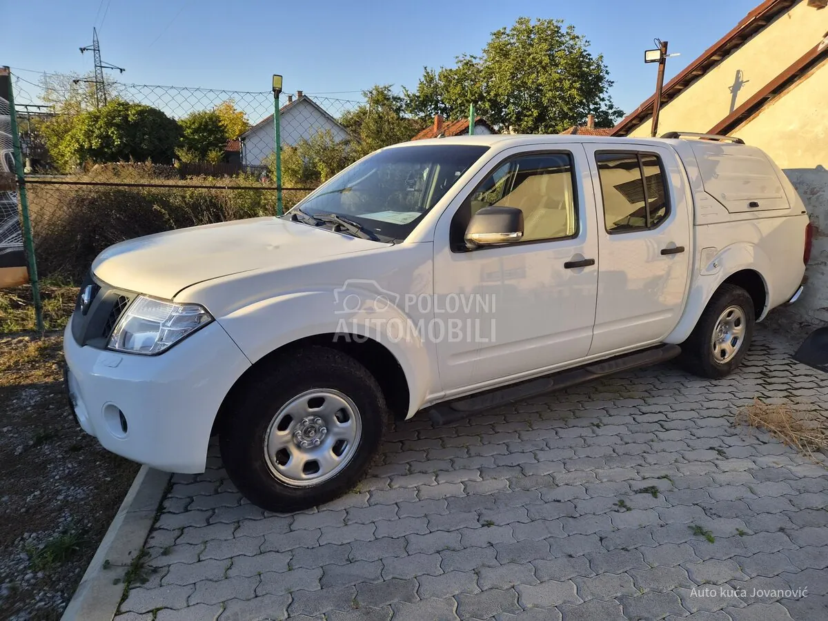 Nissan Navara 2012 photo 4