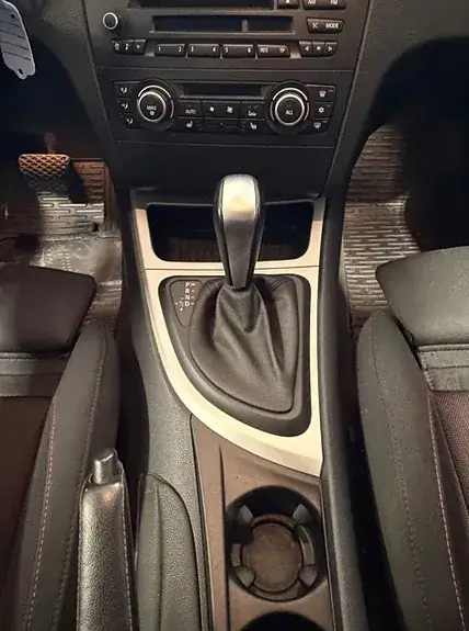 BMW 118D 2011 photo 5