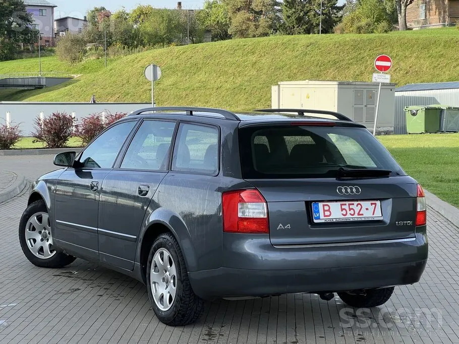 Audi A4 2001 photo 4