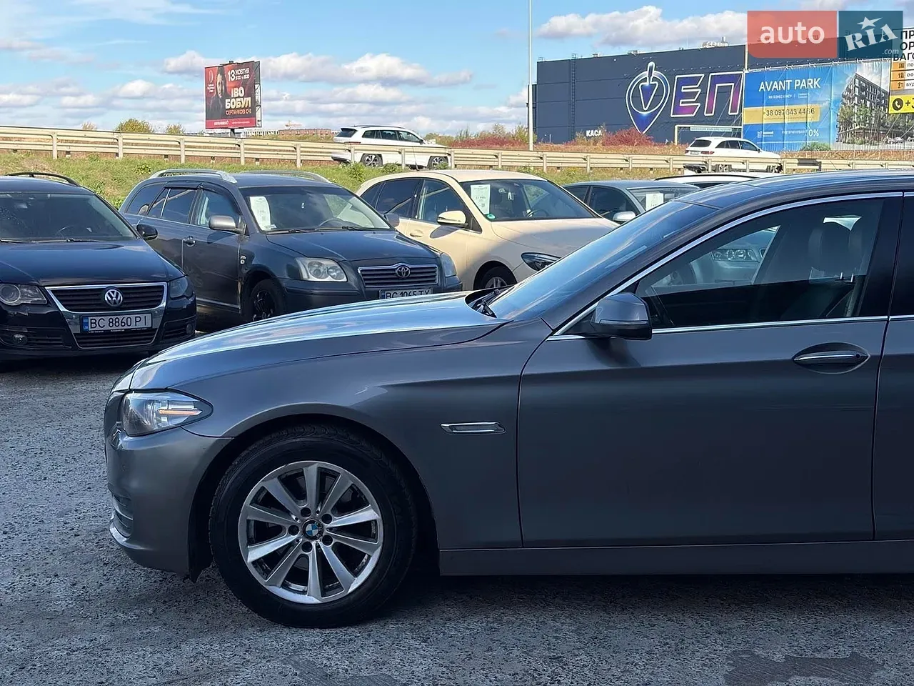 BMW 5 Series 2013 photo 4
