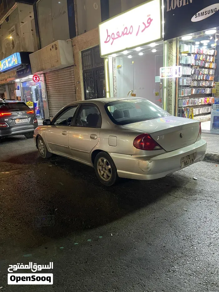 Kia Spectra 2002 photo 3