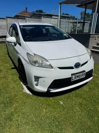 Toyota Prius 2013 photo 2