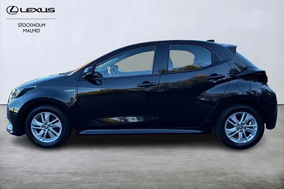 Toyota Yaris 2021 photo 2