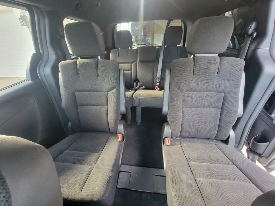 Dodge Grand Caravan 2017 photo 5