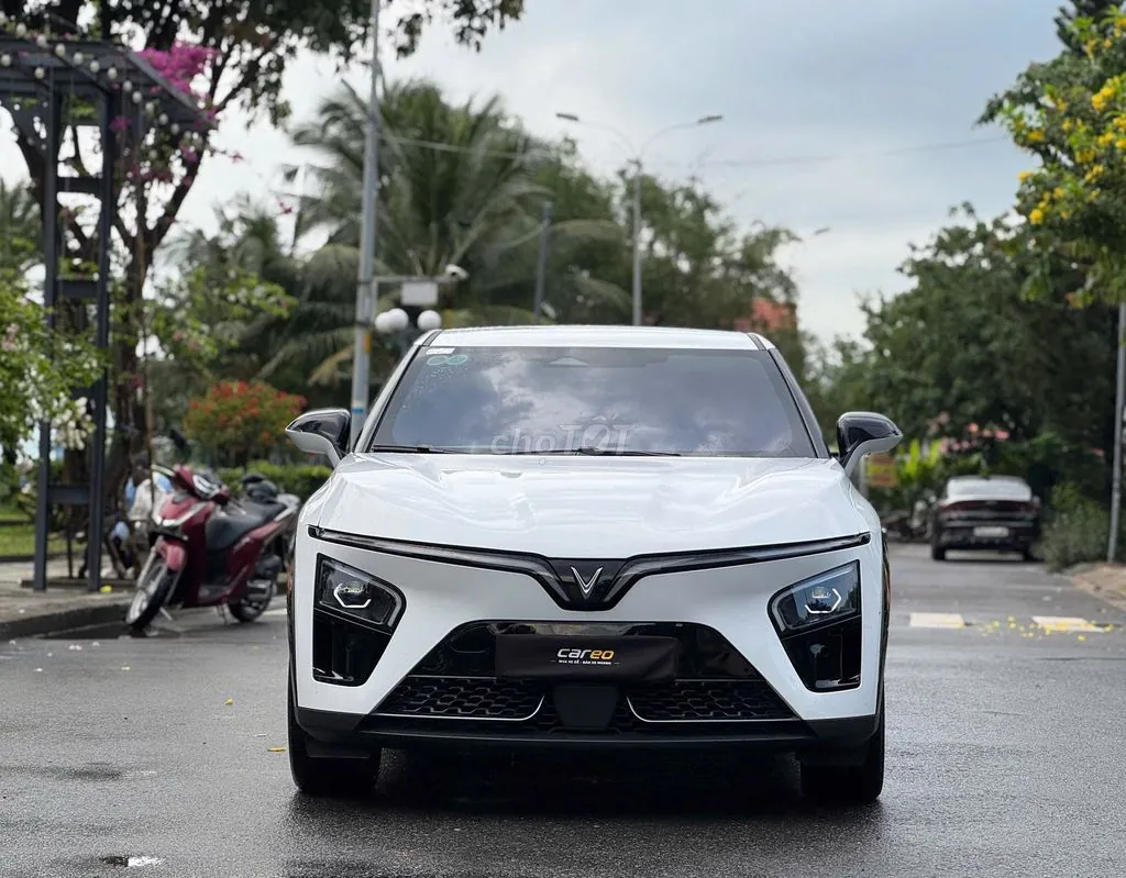 Vinfast Vf7