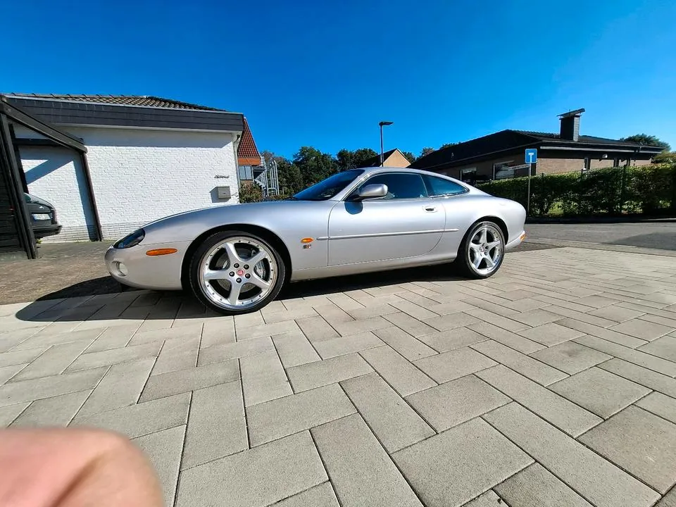 Jaguar Xkr