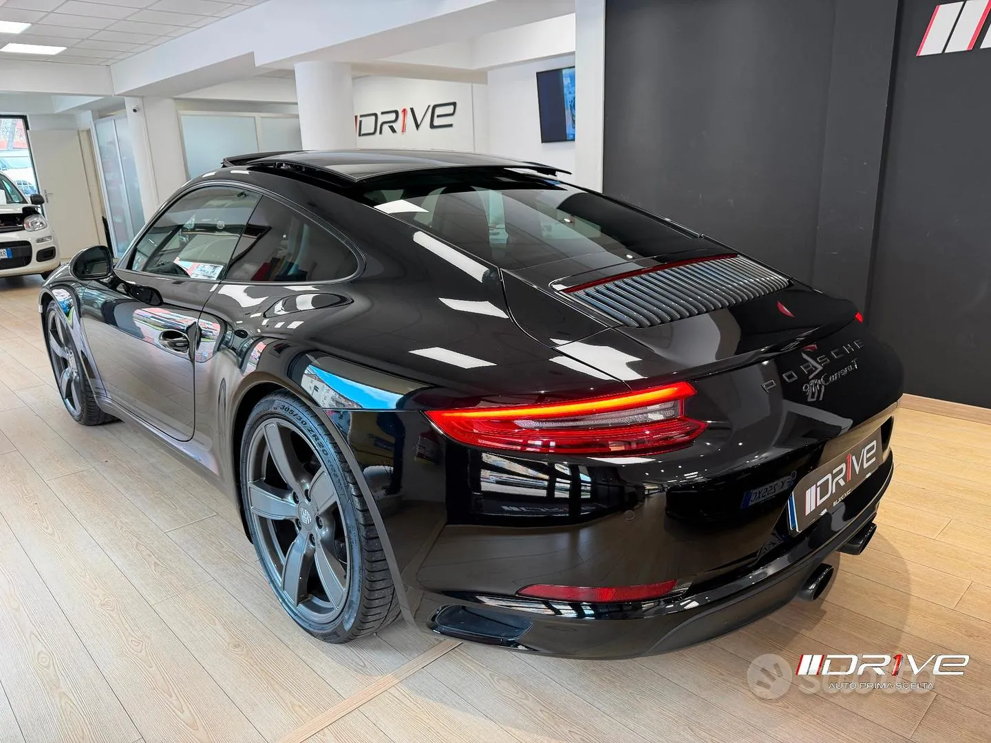Porsche 911 2018 photo 5