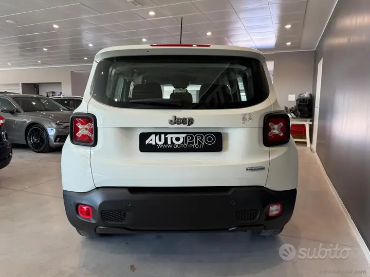Jeep Renegade 2016 photo 3
