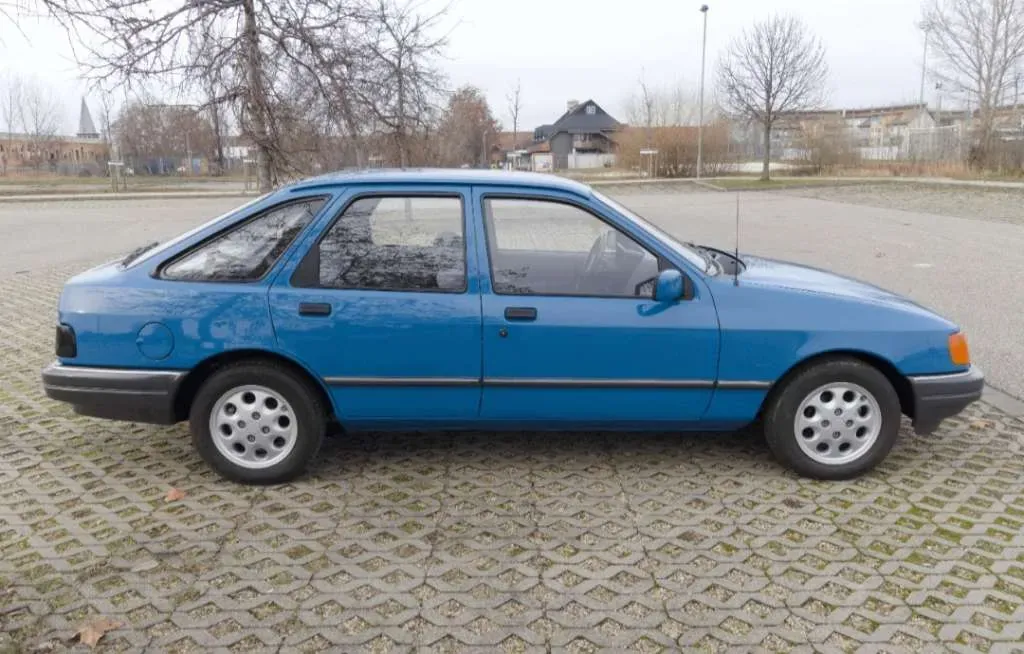 Ford Sierra 1987 photo 2