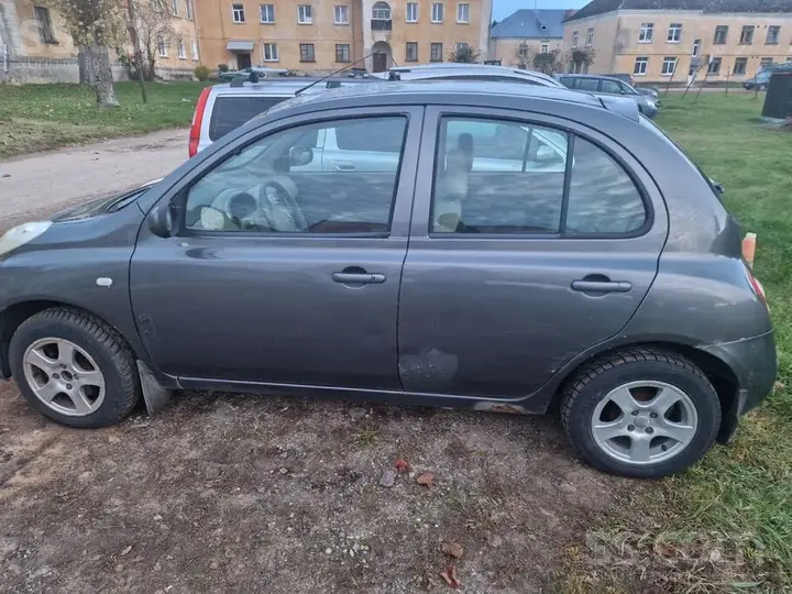 Nissan Micra 2004 photo 2