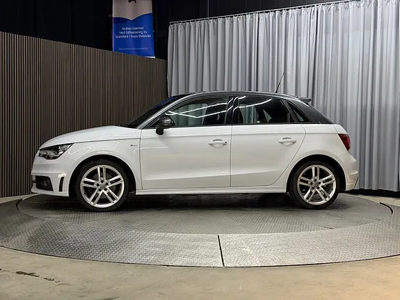 Audi A1 2012 photo 4