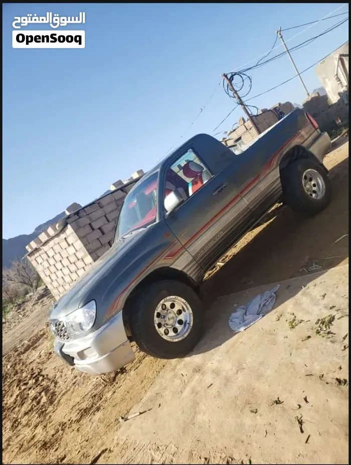 Toyota Land Cruiser 2000 photo 3