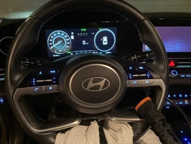 Hyundai Elantra 2024 photo 5