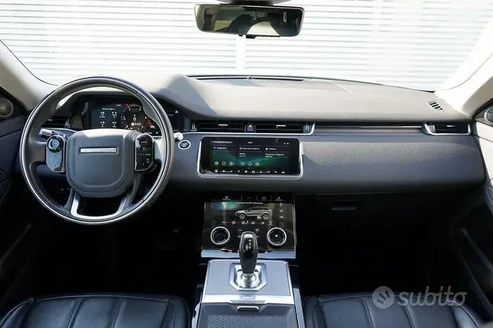 Land Rover Evoque 2020 photo 3
