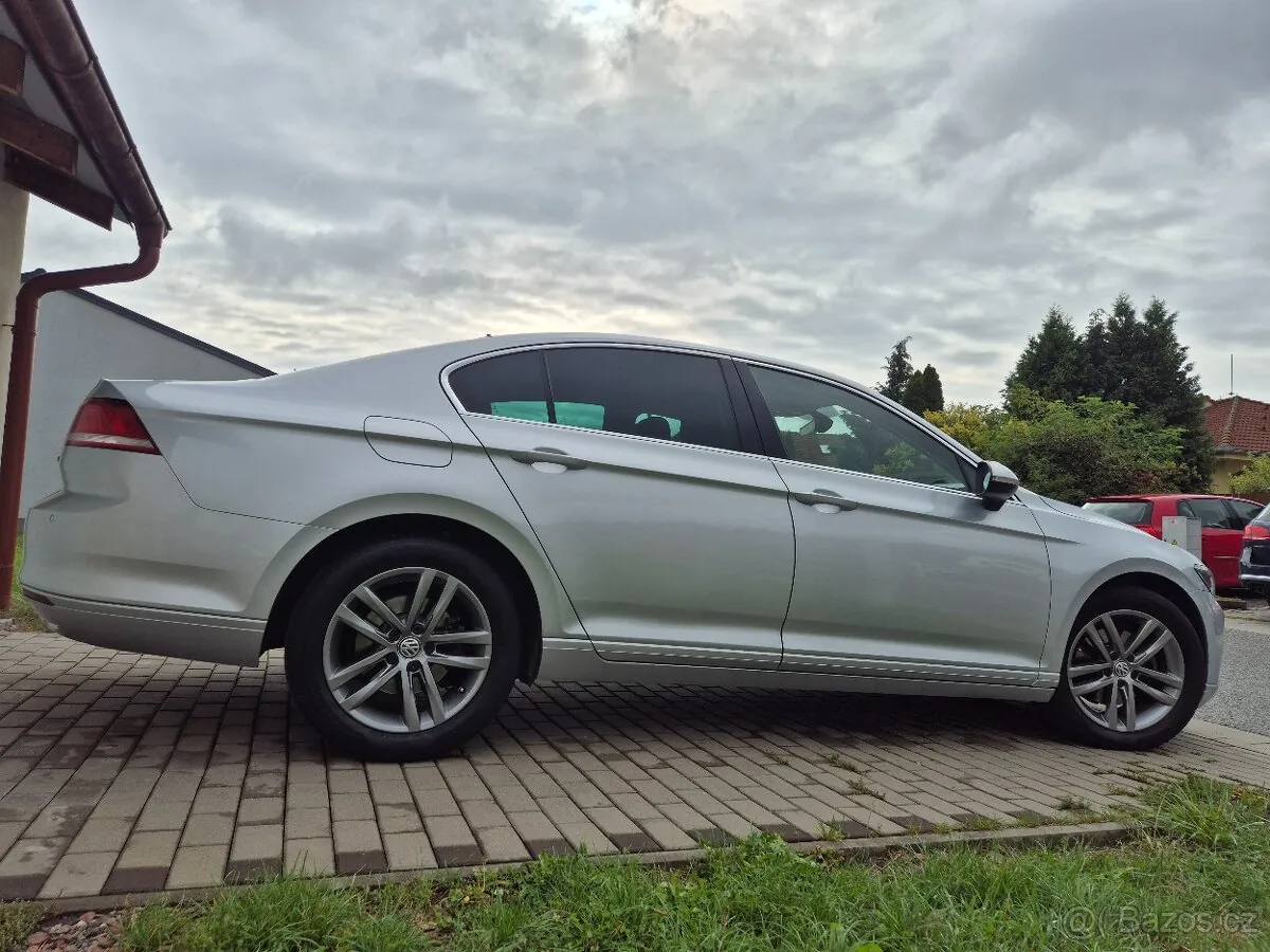 Volkswagen Passat 2016 photo 5