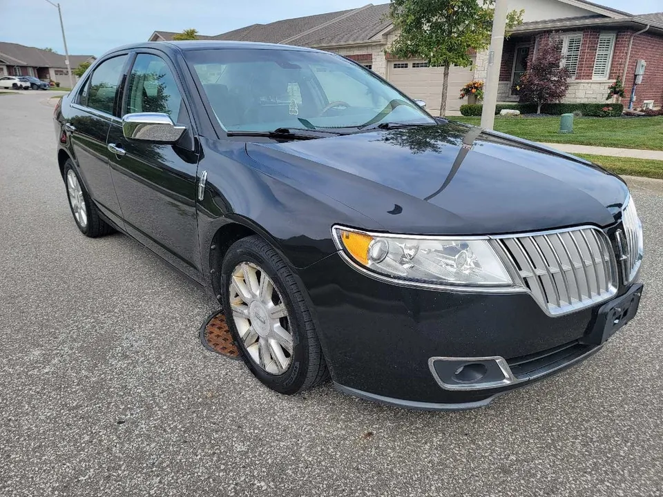 Lincoln Mkz 2010 photo 2