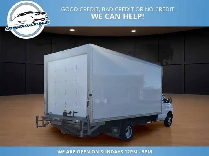 Ford E-Series Van 2025 photo 5