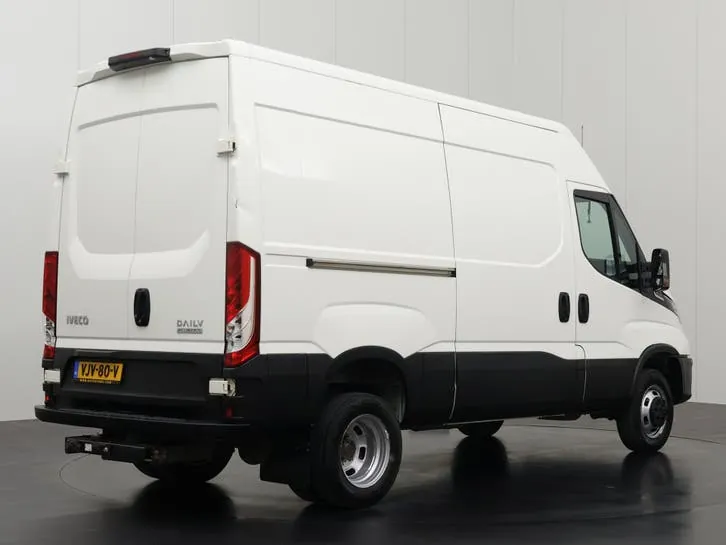 Iveco Daily 2021 photo 2