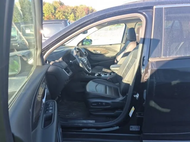 GMC Terrain 2024 photo 3