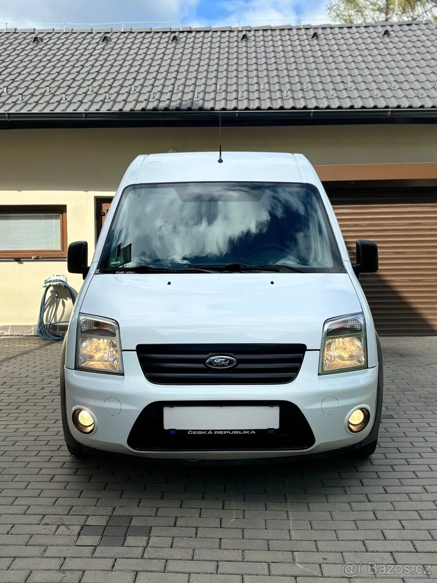 Ford Transit Connect 2012 photo 2