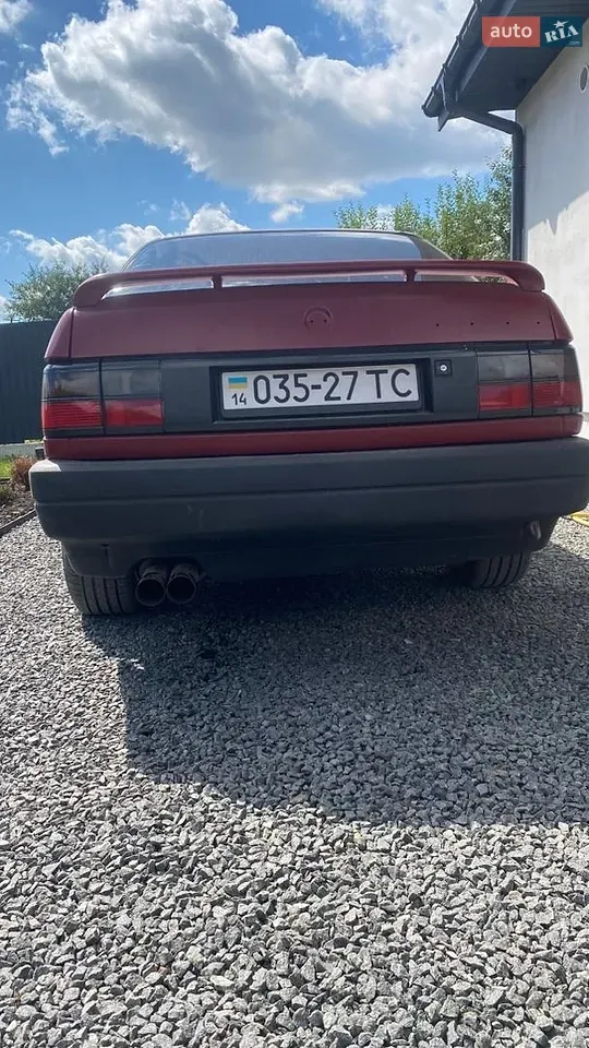Volkswagen Passat 1991 photo 2