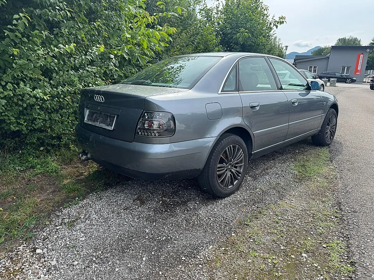 Audi A4 1999 photo 3