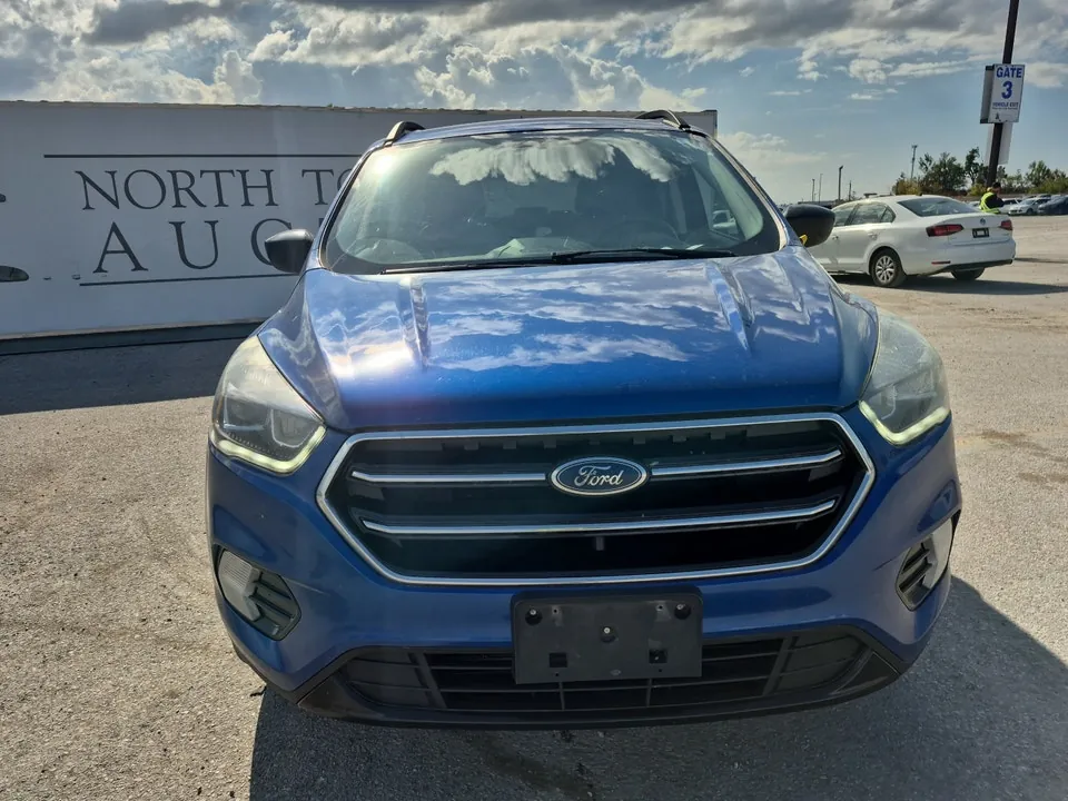 Ford Escape 2017 photo 2