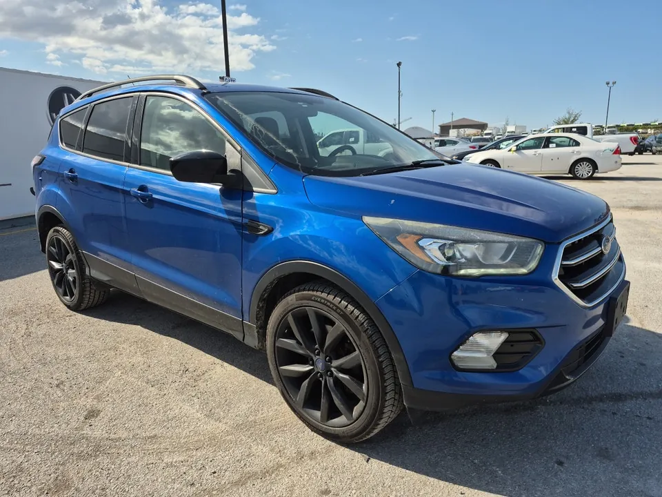 Ford Escape 2017 photo 3