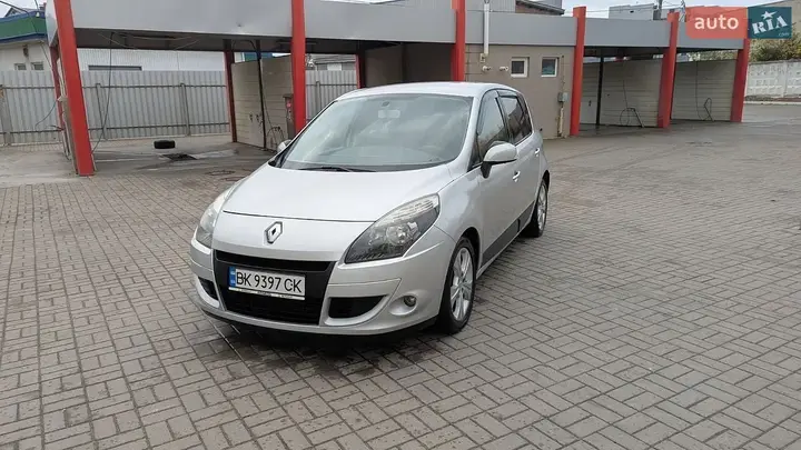 Renault Scenic 2009 photo 2