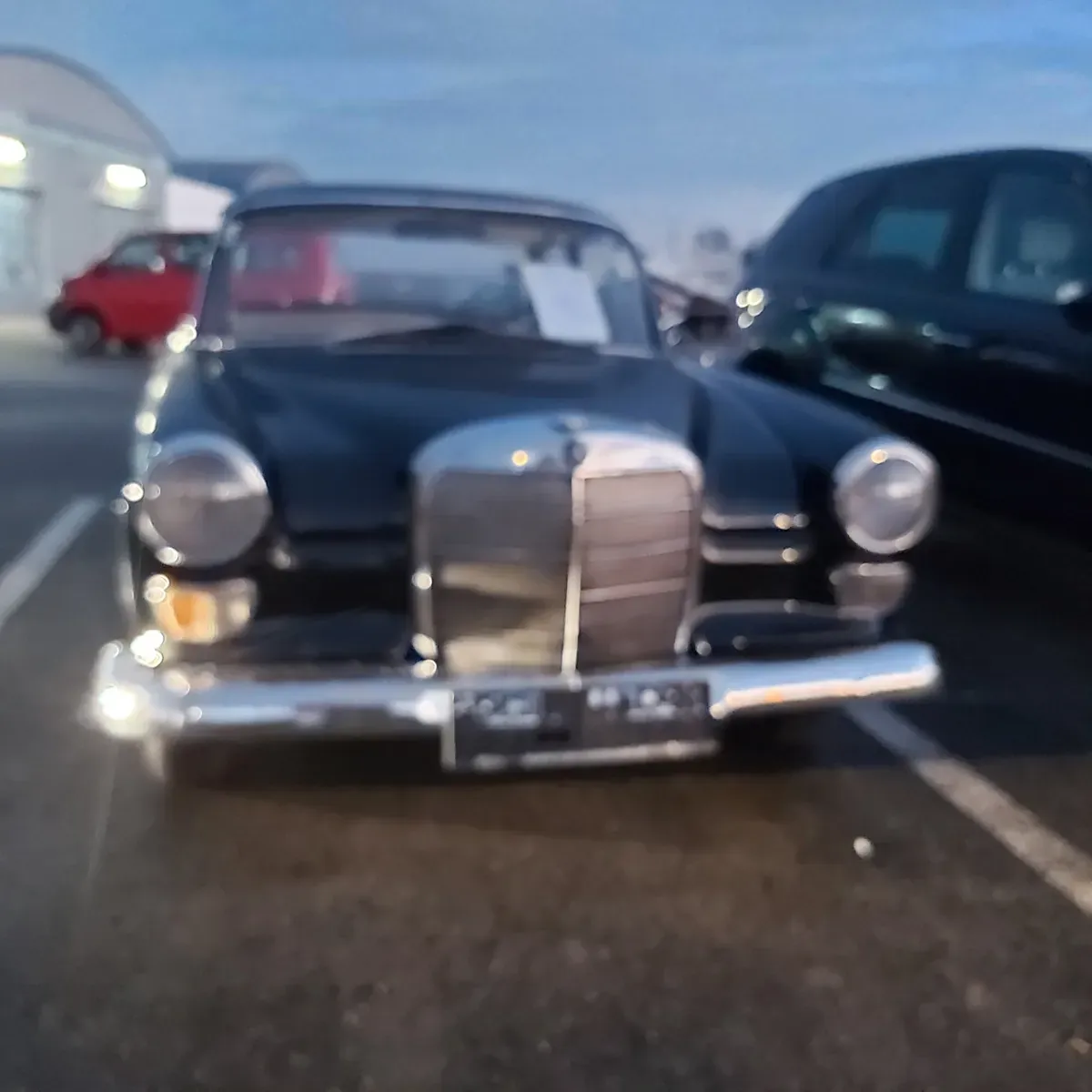 Mercedes-Benz 230