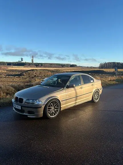 BMW 320I 2000 photo 2
