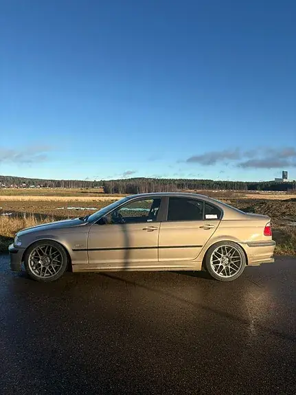 BMW 320I 2000 photo 3