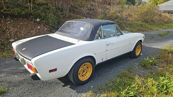 Fiat 124 Spider 1976 photo 5