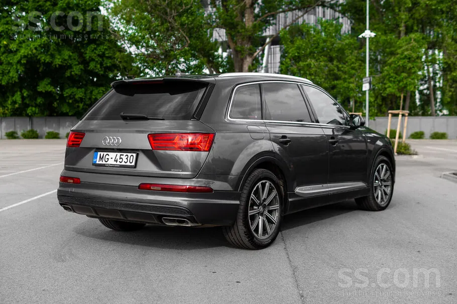 Audi Q7 2016 photo 4