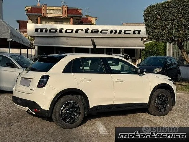 Fiat 600 Hybrid 2025 photo 4